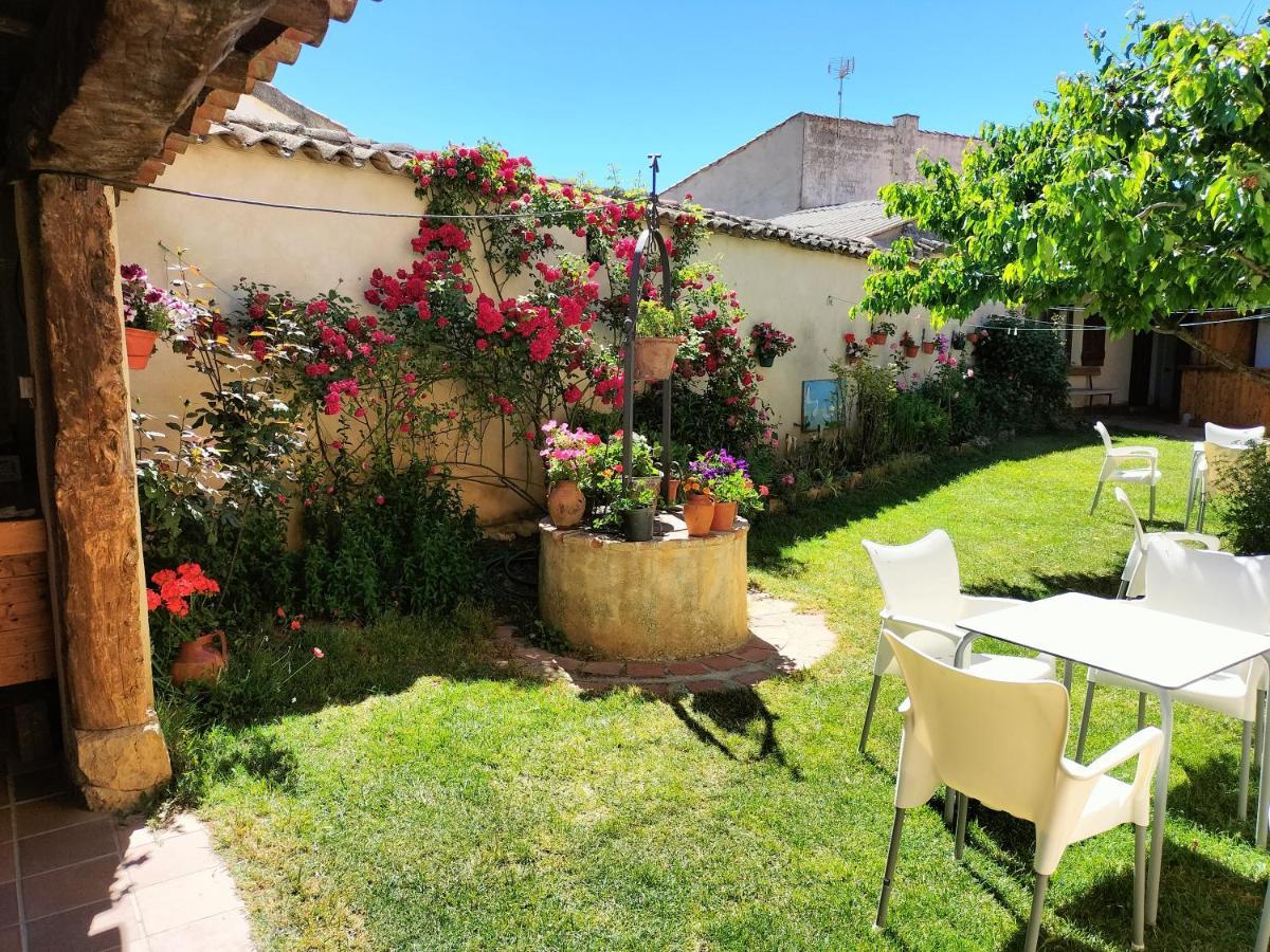 Albergue Don Camino Villalcázar de Sirga Екстериор снимка