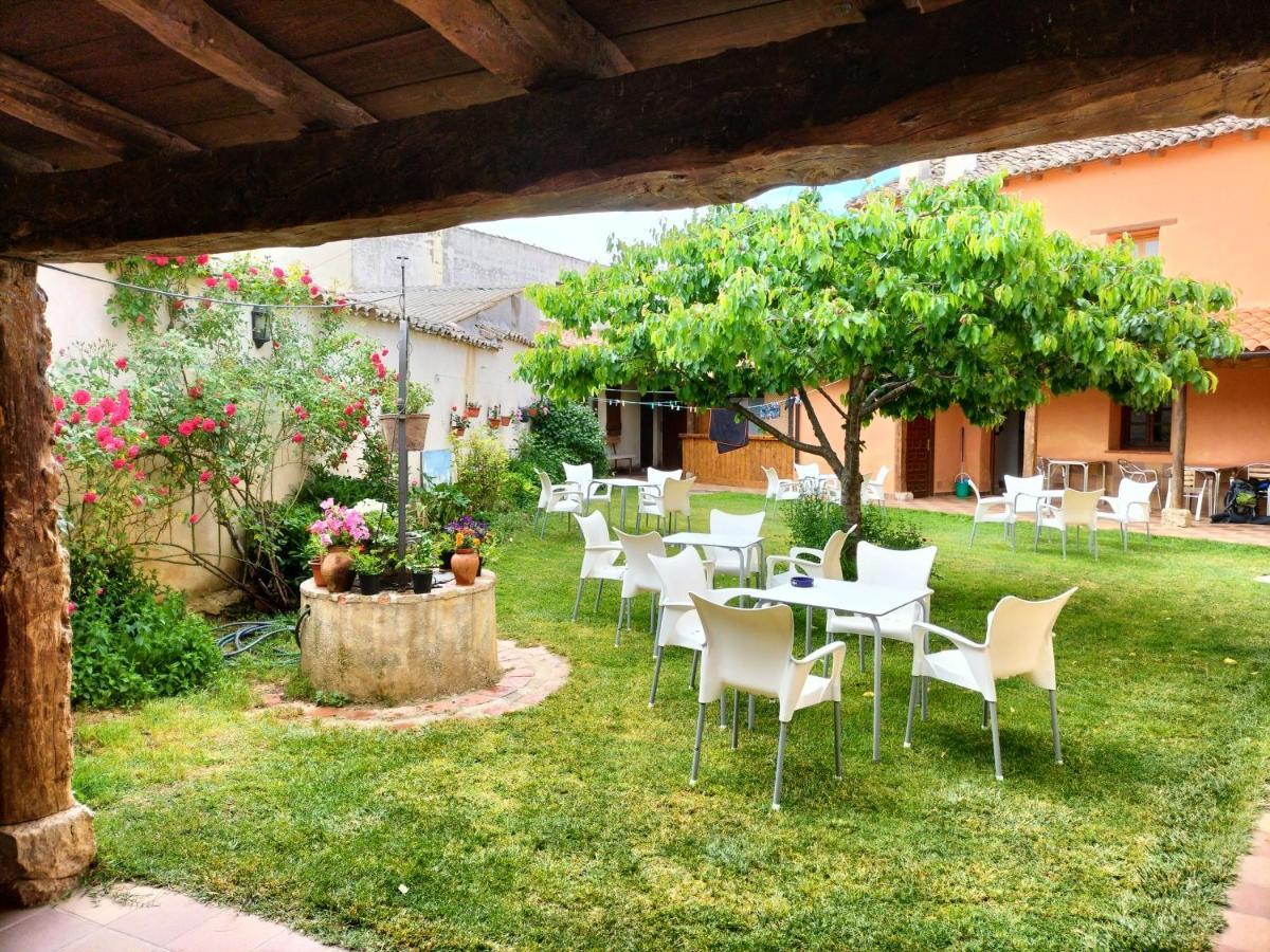 Albergue Don Camino Villalcázar de Sirga Екстериор снимка